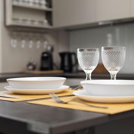 Apartament Navigli, 90 Square Meters, Free Parking Ripa Ticinese Mediolan Zewnętrze zdjęcie