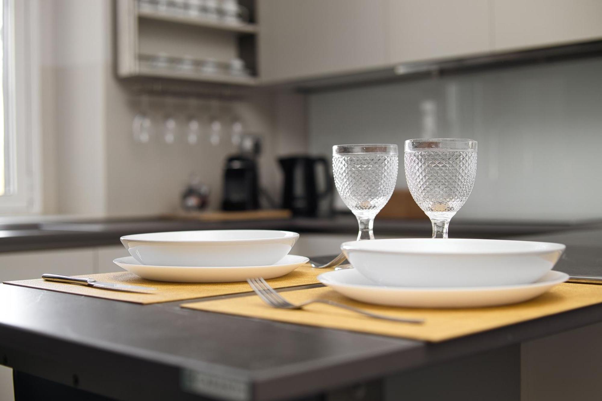 Apartament Navigli, 90 Square Meters, Free Parking Ripa Ticinese Mediolan Zewnętrze zdjęcie