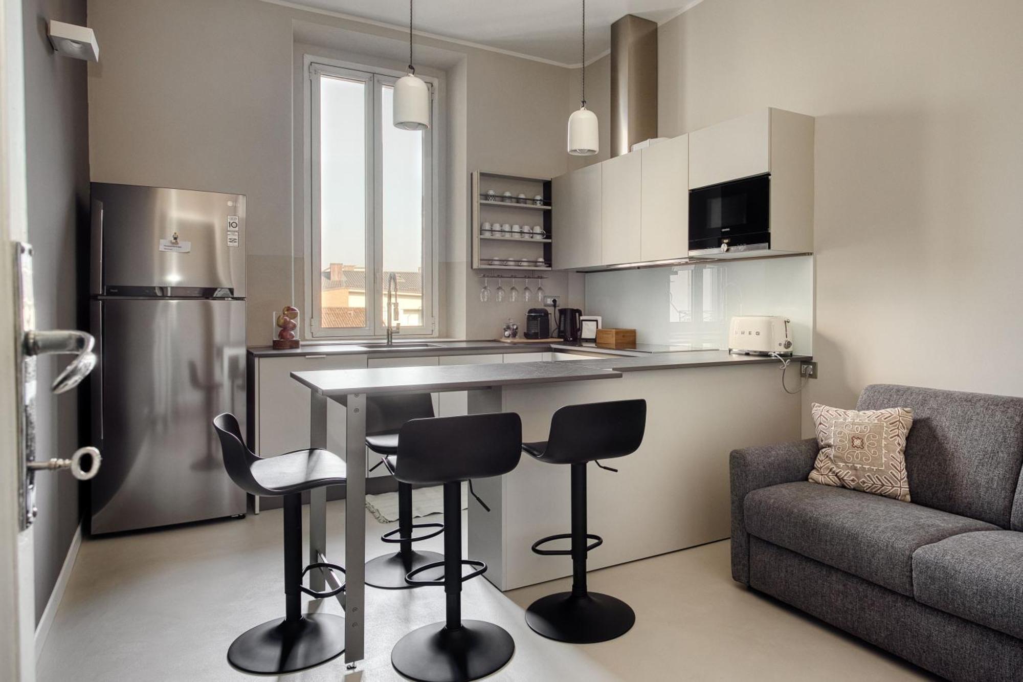 Apartament Navigli, 90 Square Meters, Free Parking Ripa Ticinese Mediolan Zewnętrze zdjęcie